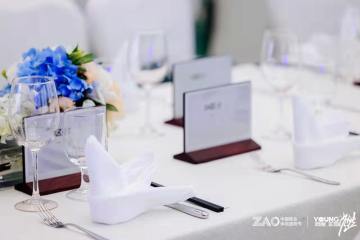 Умные вывески ЯлаТех
 спонсируют китайский фестиваль Бизнес
 Опыт
 Создатель
